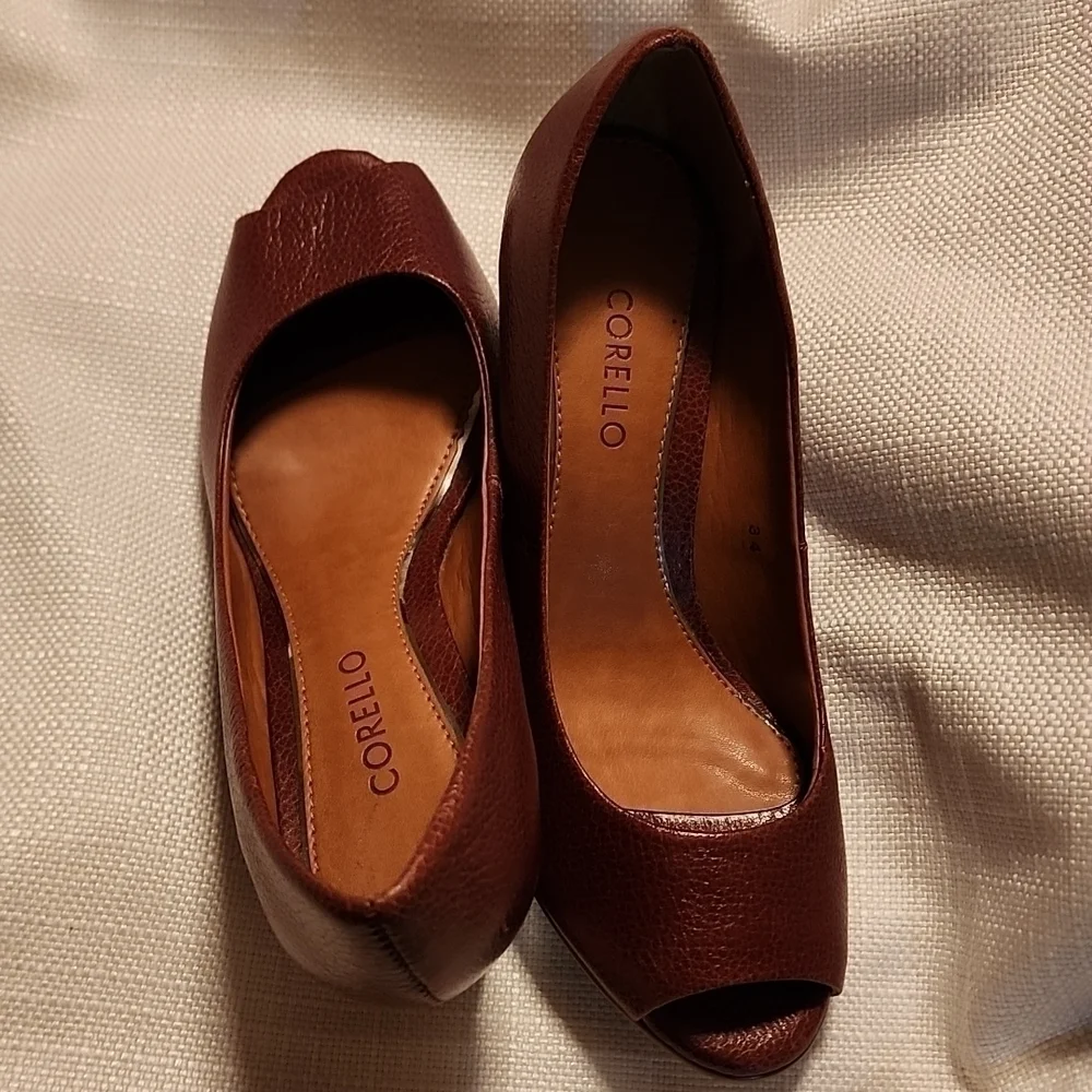 CORELLO wedge peep toe leather size 34 like new condition - Picture 6 of 7